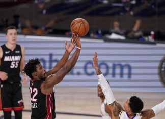 Jimmy Bulter rasturio Lakerse