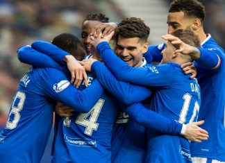 Rangersi na korak do titule