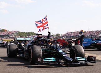 Hamilton pobjednik kontroverzne utrke!